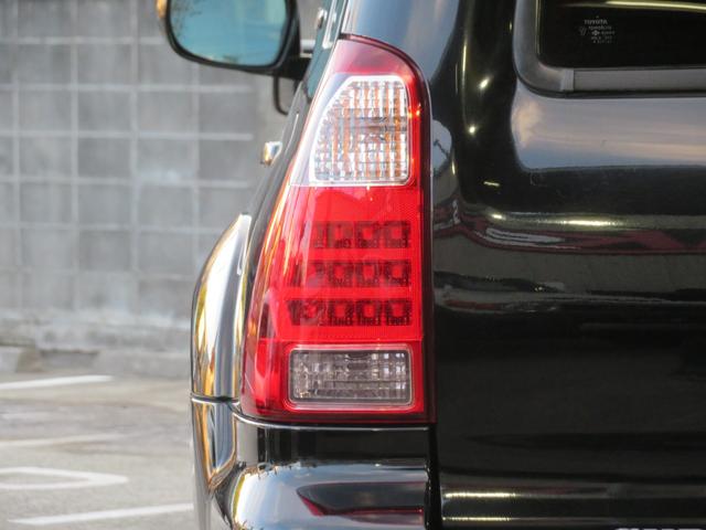 ハイラックスサーフ ＳＳＲ－Ｘリミテッド　６０ｔｈスペシャルＥＤ　２１５サーフ　後期型　シルバールーフレール　新品２インチリフトアップ　新品マッドヴァンスホイール　新品ジオランダーＸ－ＡＴタイヤ　シルバールーフレール　バックフォグ　ナビ　バックカメラ　ＥＴＣ（37枚目）