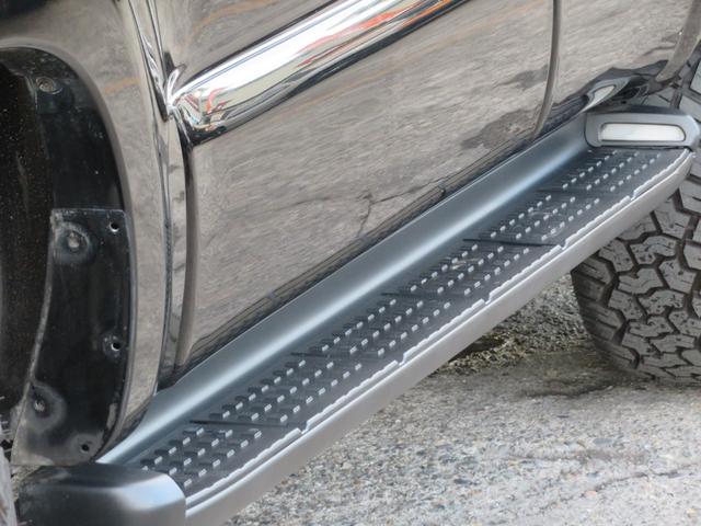 ハイラックスサーフ ＳＳＲ－Ｘリミテッド　６０ｔｈスペシャルＥＤ　２１５サーフ　後期型　シルバールーフレール　新品２インチリフトアップ　新品マッドヴァンスホイール　新品ジオランダーＸ－ＡＴタイヤ　シルバールーフレール　バックフォグ　ナビ　バックカメラ　ＥＴＣ（41枚目）