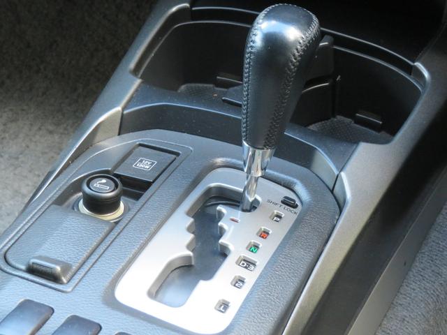 ハイラックスサーフ ＳＳＲ－Ｘリミテッド　６０ｔｈスペシャルＥＤ　２１５サーフ　後期型　シルバールーフレール　新品２インチリフトアップ　新品マッドヴァンスホイール　新品ジオランダーＸ－ＡＴタイヤ　シルバールーフレール　バックフォグ　ナビ　バックカメラ　ＥＴＣ（60枚目）