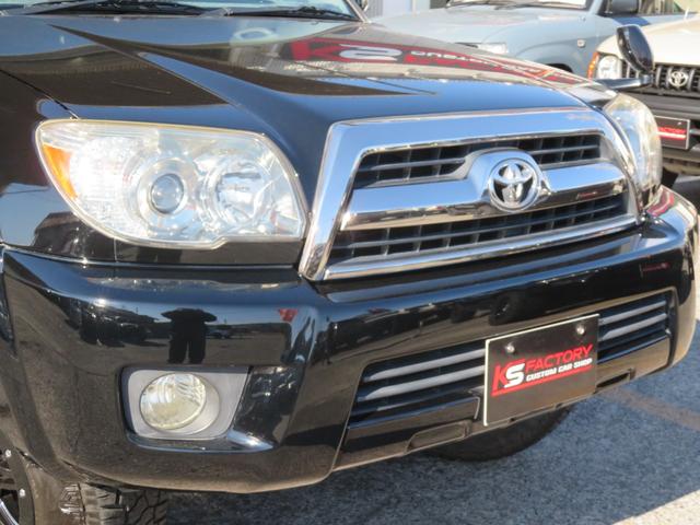 ハイラックスサーフ ＳＳＲ－Ｘリミテッド　２１５サーフ　後期型　ルーフレール　２インチリフトアップ　社外ＡＷ　ジオランダーＸーＡＴタイヤ　黒木目レザーコンビハンドル　ウッドコンビシフトノブ　ナビＢカメラ　フルセグＴＶ　寒冷地仕様　バックフォグ（27枚目）