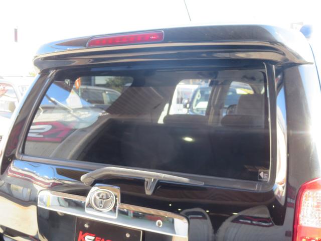 ハイラックスサーフ ＳＳＲ－Ｘリミテッド　２１５サーフ　後期型　ルーフレール　２インチリフトアップ　社外ＡＷ　ジオランダーＸーＡＴタイヤ　黒木目レザーコンビハンドル　ウッドコンビシフトノブ　ナビＢカメラ　フルセグＴＶ　寒冷地仕様　バックフォグ（32枚目）