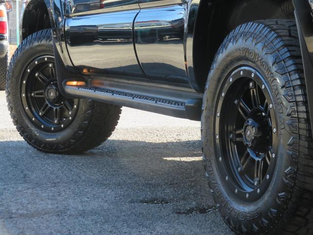 ハイラックスサーフ ＳＳＲ－Ｘリミテッド　２１５サーフ　後期型　ルーフレール　２インチリフトアップ　社外ＡＷ　ジオランダーＸーＡＴタイヤ　黒木目レザーコンビハンドル　ウッドコンビシフトノブ　ナビＢカメラ　フルセグＴＶ　寒冷地仕様　バックフォグ（34枚目）