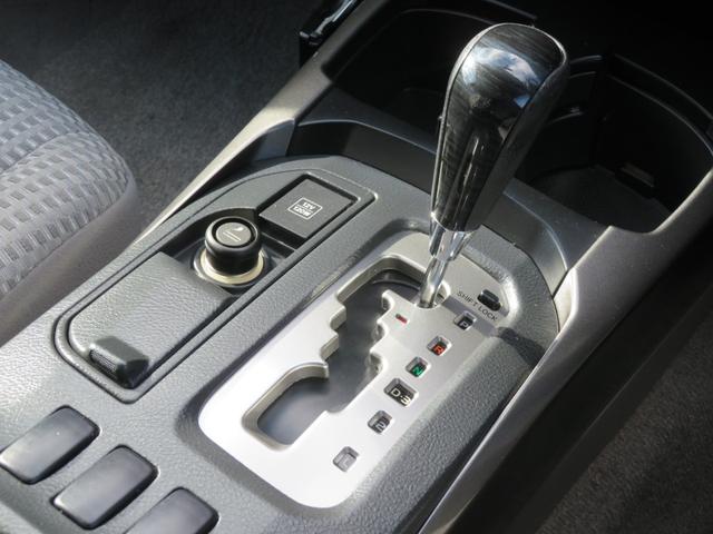 ハイラックスサーフ ＳＳＲ－Ｘリミテッド　２１５サーフ　後期型　ルーフレール　２インチリフトアップ　社外ＡＷ　ジオランダーＸーＡＴタイヤ　黒木目レザーコンビハンドル　ウッドコンビシフトノブ　ナビＢカメラ　フルセグＴＶ　寒冷地仕様　バックフォグ（49枚目）