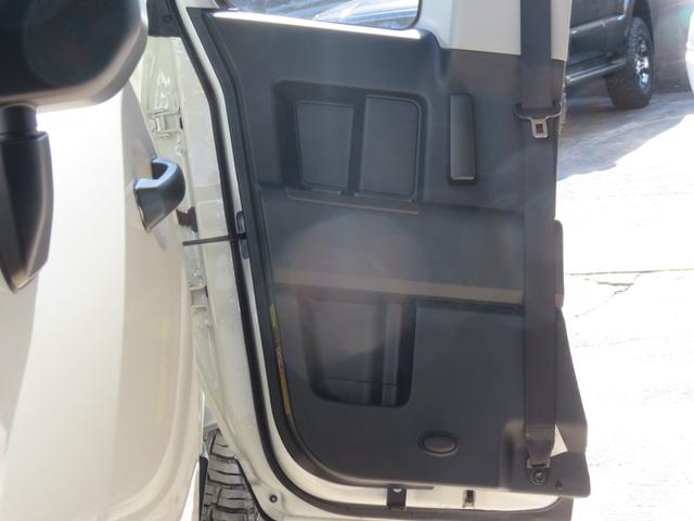 ＦＪクルーザー ベースグレード　クリアランスソナー　ホワイトコンビハンドル　ＳＤナビ　バックカメラ　ＥＴＣ　マットブラックバンパー　マットブラックグリル　１７インチアルミホイール　ジオランダーＸーＡＴタイヤ　カーテンエアバッグ（15枚目）