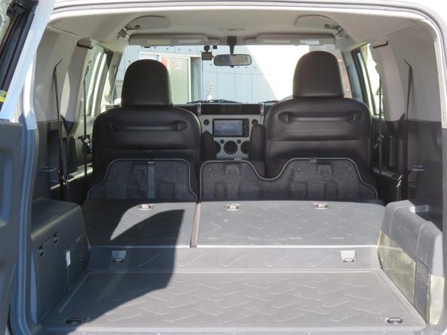 ＦＪクルーザー ベースグレード　クリアランスソナー　ホワイトコンビハンドル　ＳＤナビ　バックカメラ　ＥＴＣ　マットブラックバンパー　マットブラックグリル　１７インチアルミホイール　ジオランダーＸーＡＴタイヤ　カーテンエアバッグ（18枚目）