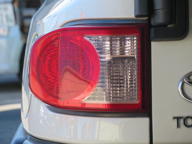 ＦＪクルーザー ベースグレード　クリアランスソナー　ホワイトコンビハンドル　ＳＤナビ　バックカメラ　ＥＴＣ　マットブラックバンパー　マットブラックグリル　１７インチアルミホイール　ジオランダーＸーＡＴタイヤ　カーテンエアバッグ（36枚目）