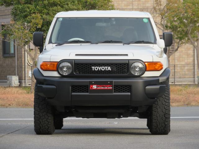 ＦＪクルーザー ベースグレード　クリアランスソナー　ホワイトコンビハンドル　ＳＤナビ　バックカメラ　ＥＴＣ　マットブラックバンパー　マットブラックグリル　１７インチアルミホイール　ジオランダーＸーＡＴタイヤ　カーテンエアバッグ（70枚目）