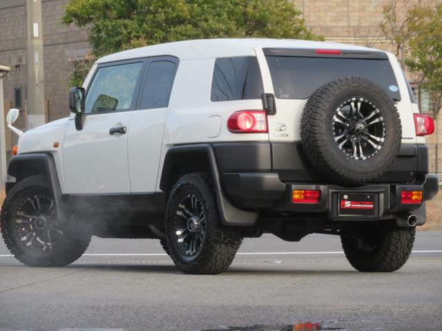 ＦＪクルーザー ベースグレード　クリアランスソナー　ホワイトコンビハンドル　ＳＤナビ　バックカメラ　ＥＴＣ　マットブラックバンパー　マットブラックグリル　１７インチアルミホイール　ジオランダーＸーＡＴタイヤ　カーテンエアバッグ（74枚目）