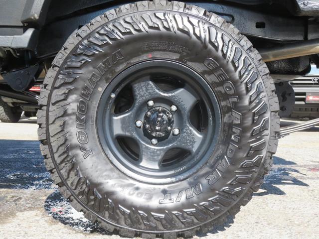 �y�^�C���z�u���b�g���[�̃z�C�[���Ƀ}�b�h�e���[���̃W�I�����_�[������