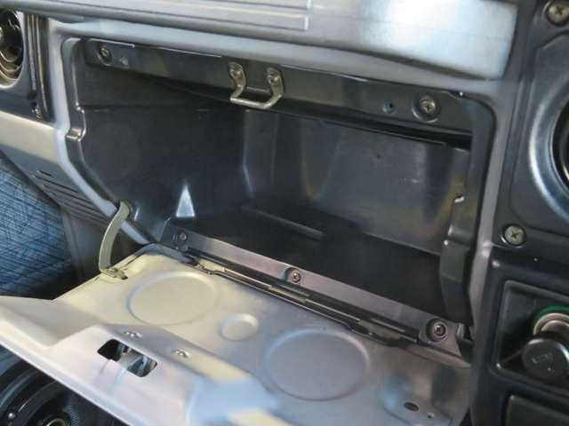 �y�O���[�u�{�b�N�X�z���[�Ƃ��Ďg���A�Ԍ��ؓ���Ƃ��Ă��g���܂���