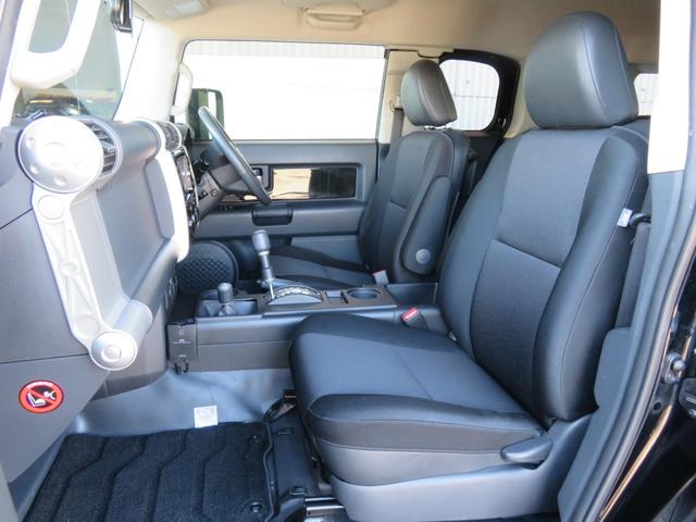 ＦＪクルーザー ブラックカラーパッケージ　ＦＪクルーザー　ブラックカラーパッケージ　専用純正ホイール　クルコン　Ａトラ　クリアランスソナー　ホワイトルーフ　ナビ　フルセグＴＶ　Ｂカメラ　Ｂｌｕｅｔｏｏｔｈ　サイドステップ　エアバッグ　ＥＴＣ（17枚目）