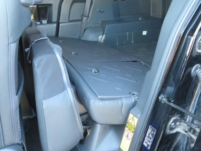 ＦＪクルーザー ブラックカラーパッケージ　ＦＪクルーザー　ブラックカラーパッケージ　専用純正ホイール　クルコン　Ａトラ　クリアランスソナー　ホワイトルーフ　ナビ　フルセグＴＶ　Ｂカメラ　Ｂｌｕｅｔｏｏｔｈ　サイドステップ　エアバッグ　ＥＴＣ（19枚目）