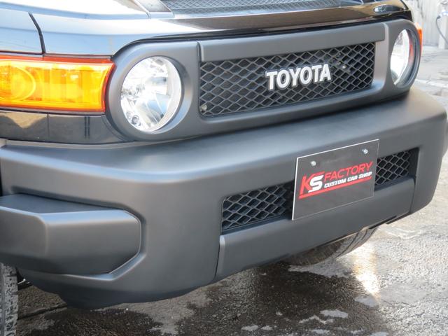 ＦＪクルーザー ブラックカラーパッケージ　ＦＪクルーザー　ブラックカラーパッケージ　専用純正ホイール　クルコン　Ａトラ　クリアランスソナー　ホワイトルーフ　ナビ　フルセグＴＶ　Ｂカメラ　Ｂｌｕｅｔｏｏｔｈ　サイドステップ　エアバッグ　ＥＴＣ（33枚目）