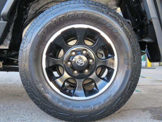 ＦＪクルーザー ブラックカラーパッケージ　ＦＪクルーザー　ブラックカラーパッケージ　専用純正ホイール　クルコン　Ａトラ　クリアランスソナー　ホワイトルーフ　ナビ　フルセグＴＶ　Ｂカメラ　Ｂｌｕｅｔｏｏｔｈ　サイドステップ　エアバッグ　ＥＴＣ（38枚目）