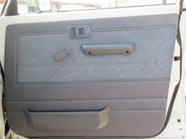 �y�^�]�ȃh�A�z���X�ɂăN���[�j���O�ς݁��L���C�ȏ�Ԃ��ێ����Ă���܂��I