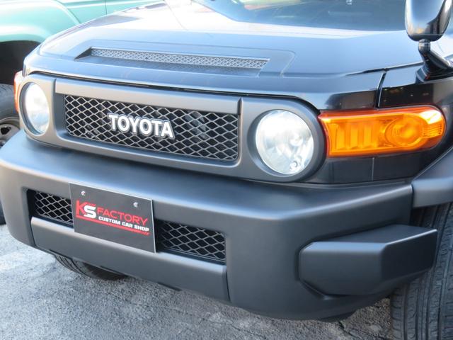 ＦＪクルーザー カラーパッケージ　ルーフラック　サイドステップ　クルコン　クリアランスソナー　本革ハンドル　Ｂｌｕｅｔｏｏｔｈ接続対応カーナビ　デジタルＴＶ　ＥＴＣ　マットブラックバンパー　純正スチールホイール　カーテンエアバッグ（35枚目）