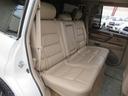 【リアシート】大きなダメージもなくキレイな状態です☆足元も十分な広さがあります！