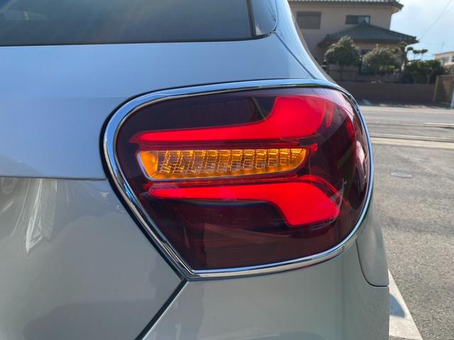 Ａクラス Ａ１８０　スタイル　ユーザー買取車／純正オーディオディスプレイ／バックモニター／ＬＥＤヘッドライト／社外１９インチアルミ／ブラインドスポットモニター／ハーフレザーシート／社外前後ドライブレコーダー／前席シートヒーター／（25枚目）