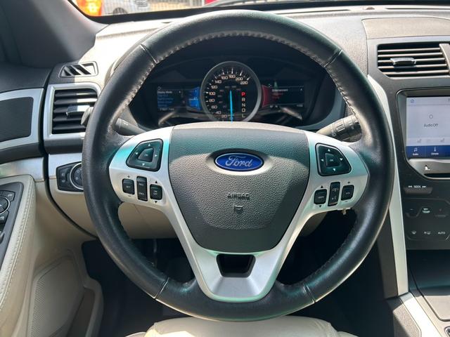 エクスプローラー ＸＬＴ　エコブースト　ディスプレイオーディオ　Ｂｌｕｅｔｏｏｔｈ　サイド・バックカメラ　ベージュレザーシート　シートヒーター　パワーシート　ルーフレール　ＥＴＣ　クルーズコントロール　ディスチャージヘッドライト（9枚目）
