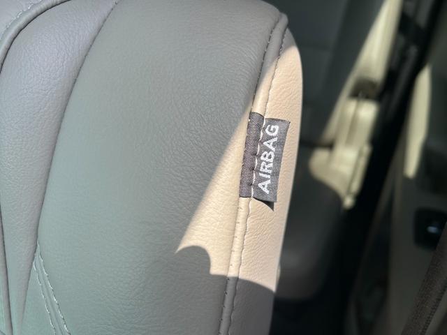 エクスプローラー ＸＬＴ　エコブースト　ディスプレイオーディオ　Ｂｌｕｅｔｏｏｔｈ　サイド・バックカメラ　ベージュレザーシート　シートヒーター　パワーシート　ルーフレール　ＥＴＣ　クルーズコントロール　ディスチャージヘッドライト（18枚目）