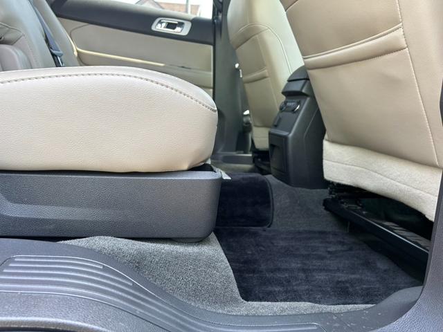 エクスプローラー ＸＬＴ　エコブースト　ディスプレイオーディオ　Ｂｌｕｅｔｏｏｔｈ　サイド・バックカメラ　ベージュレザーシート　シートヒーター　パワーシート　ルーフレール　ＥＴＣ　クルーズコントロール　ディスチャージヘッドライト（25枚目）