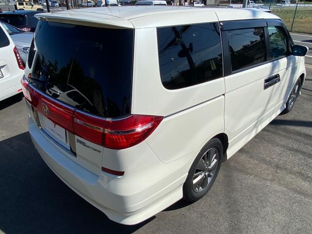 エリシオンプレステージ Ｓ　ＨＤＤナビスペシャルパッケージ　ユーザー買取車／サンルーフ／純正ナビ／フルセグ／バックモニター／ＥＴＣ／両側電動スライドドア／ＣＤ／ＤＶＤ／キセノンヘッドライト／ハーフレザーシート／社外リアモニター／ステアリングスイッチ／純正アルミ（16枚目）