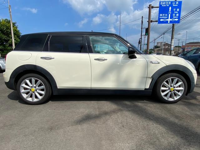 ＭＩＮＩ クーパーＤ　クラブマン　ユーザー買取車／純正ナビ／バックモニター／コーナーセンサー／ＬＥＤヘッドライト／純正ＥＴＣ／クルーズコントロール／アイドリングストップ／純正アルミ／スマートキー／フォグランプ（3枚目）