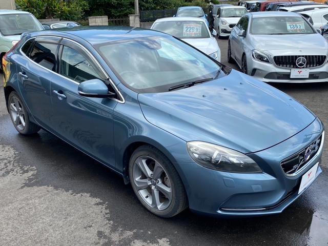Ｖ４０ Ｔ４　ＳＥ　ポールスター　レザーパッケージ　純正ＨＤＤナビ・フルセグ　バックカメラ　シティセーフティ　アダプティブクルーズコントロール　アクティブＨＩＤヘッドライト　ＢＳＭ　パワーシート　シートヒーター　ＥＴＣ（13枚目）