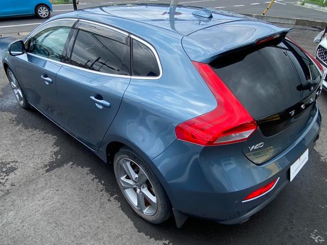 Ｖ４０ Ｔ４　ＳＥ　ポールスター　レザーパッケージ　純正ＨＤＤナビ・フルセグ　バックカメラ　シティセーフティ　アダプティブクルーズコントロール　アクティブＨＩＤヘッドライト　ＢＳＭ　パワーシート　シートヒーター　ＥＴＣ（17枚目）