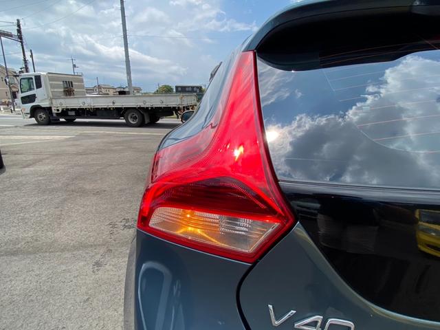 Ｖ４０ Ｔ４　ＳＥ　ポールスター　レザーパッケージ　純正ＨＤＤナビ・フルセグ　バックカメラ　シティセーフティ　アダプティブクルーズコントロール　アクティブＨＩＤヘッドライト　ＢＳＭ　パワーシート　シートヒーター　ＥＴＣ（25枚目）