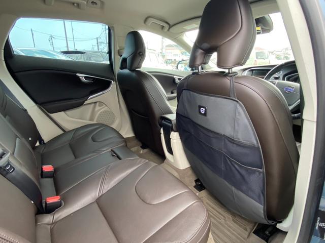 Ｖ４０ Ｔ４　ＳＥ　ポールスター　レザーパッケージ　純正ＨＤＤナビ・フルセグ　バックカメラ　シティセーフティ　アダプティブクルーズコントロール　アクティブＨＩＤヘッドライト　ＢＳＭ　パワーシート　シートヒーター　ＥＴＣ（40枚目）