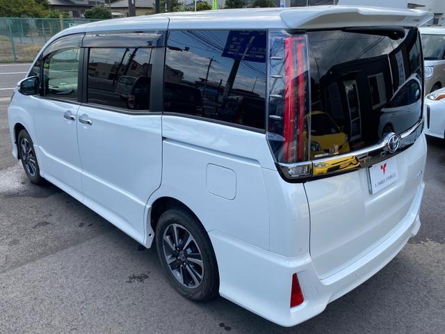 ノア Ｓｉ　ダブルバイビーＩＩ　ワンオーナー車　純正１０インチナビ　フルセグ　ＣＤ　ＤＶＤ　Ｂｌｕｅｔｏｏｔｈ　純正フリップダウンモニター　純正ドラレコ　バックモニター　両側電動スライドドア　ＥＴＣ２．０　セーフティセンス　クルコン（17枚目）