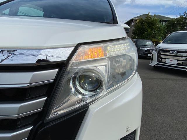 ノア Ｓｉ　ワンオーナー車　純正９インチナビ　純正フリップダウンモニター　ＥＴＣ　両側電動スライドドア　ＬＥＤヘッドライト　セーフティセンスＣ　プリクラ　コーナーセンサー　フルセグ　バックモニター　純正アルミ（24枚目）
