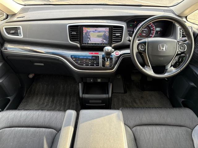 オデッセイ アブソルート・ＥＸホンダセンシング　禁煙車／ワンオーナー／ホンダセンシング／純正８インチインターナビ・フルセグ／バックカメラ／純正フリップダウンモニター／ＥＴＣ／両側電動スライドドア／ハーフレザーシート／ＡＣＣ／ＬＥＤヘッドランプ（3枚目）