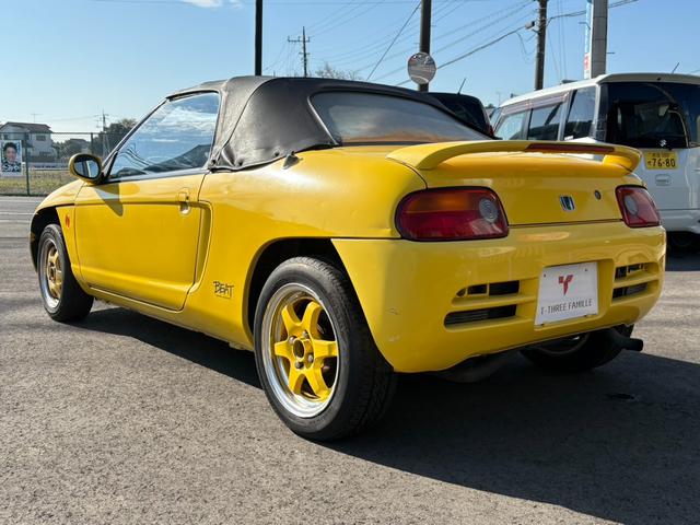 ビート ベースグレード　ベースグレード（２名）／５速マニュアル／ソフトトップ／純正Ｇａｔｈｅｒｓオーディオ／エアコン／パワーウィンドウ／実走行ｋ距離７９，０３７キロ／車検２年付き／ＳＰＡＲＣＯアルミホイール（11枚目）