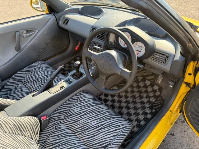 ビート ベースグレード　ベースグレード（２名）／５速マニュアル／ソフトトップ／純正Ｇａｔｈｅｒｓオーディオ／エアコン／パワーウィンドウ／実走行ｋ距離７９，０３７キロ／車検２年付き／ＳＰＡＲＣＯアルミホイール（21枚目）