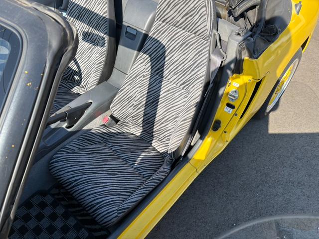 ビート ベースグレード　ベースグレード（２名）／５速マニュアル／ソフトトップ／純正Ｇａｔｈｅｒｓオーディオ／エアコン／パワーウィンドウ／実走行ｋ距離７９，０３７キロ／車検２年付き／ＳＰＡＲＣＯアルミホイール（25枚目）