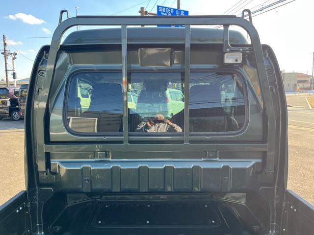 スーパーキャリイ Ｘ　禁煙車／ワンオーナー／ＡＴ車／ＬＥＤヘッドランプ／デュアルカメラブレーキサポート／三方開／レーンアシスト／アイドリングストップ／フォグランプ／エアコン／パワステ／パワーウインドウ／スペアキー（3枚目）