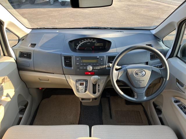 ムーヴ Ｌ　車検２年付／純正オーディオ／ＣＤ再生／電動格納ミラー／キーレス／パワーウインドウ（4枚目）