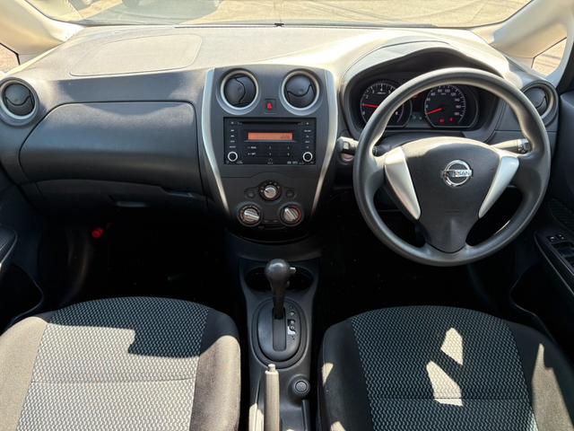 ノート Ｘ　ワンオーナー車／エマージェンシーブレーキ／車線逸脱警報／ＥＴＣ／オートライト／アイドリングストップ／インテリジェントキー／プッシュスタート／イモビライザー（6枚目）