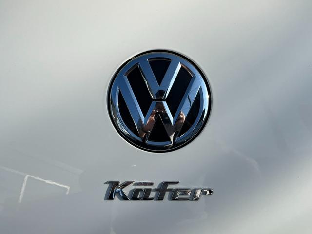 ザ・ビートル デザインレザーパッケージ　禁煙車／限定車用１８インチアルミホイール／黒革／シートヒーター／ナビ／フルセグＴＶ／Ｂｌｕｅｔｏｏｔｈ音楽再生／ＣＤ・ＤＶＤ再生／ステリモ／クルコン／ＨＩＤヘッドライト／ＥＴＣ／キーレス／スペアキー（4枚目）