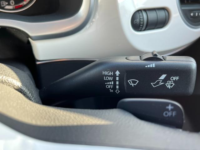 ザ・ビートル デザインレザーパッケージ　禁煙車／限定車用１８インチアルミホイール／黒革／シートヒーター／ナビ／フルセグＴＶ／Ｂｌｕｅｔｏｏｔｈ音楽再生／ＣＤ・ＤＶＤ再生／ステリモ／クルコン／ＨＩＤヘッドライト／ＥＴＣ／キーレス／スペアキー（56枚目）