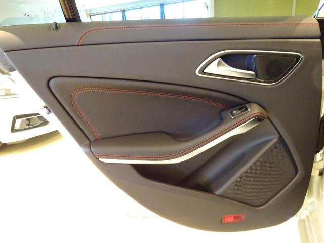 CLA180 スポーツ パノラミックスライディングルーフ レザーエクスクルーシブパッケージ レーダーセーフティパッケージ パークトロニック バックカメラ 純正ナビ フルセグTV パークトロニック キーレスゴー ETC LED(29枚目)