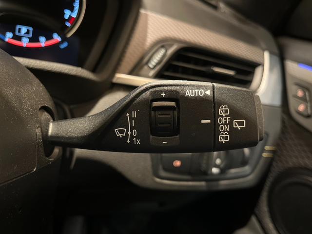 ｘＤｒｉｖｅ　２０ｉ　ＭスポーツＸ　ＡＣＣ／アダプティブクル－ズコントロ－ル　ＨＵＤ／ヘッドアップディスプレイ　バックカメラ　シ－トヒ－タ　電動リアゲート　電動シート　ミラー型ＥＴＣ(30枚目)