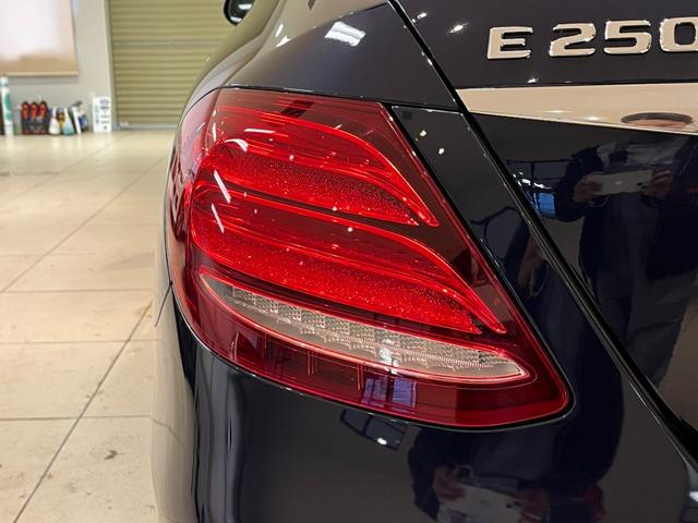 Ｅ２５０　アバンギャルド　スポーツ　ハーフレザーシート　３６０°カメラ　ヘッドアップディスプレイ　パワーバックドア　ＡＣＣ　パワーシート　ブラインドスポットモニター　ＬＥＤヘッドライト　純正ナビ　フルセグ(50枚目)