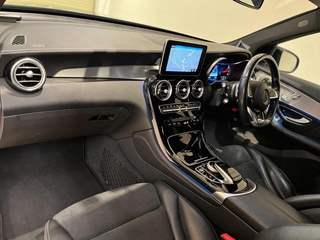 ＧＬＣ２５０　４マチックスポーツ　レーダーセーフティパッケージ　半革シート　ＡＣＣ　３６０°カメラ　前後シートヒーター　純正１９ＡＷ　ＬＥＤヘッドライト　パワーバックドア　パワーシート　ブラインドスポットモニター(12枚目)