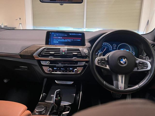 Ｘ３ ｘＤｒｉｖｅ　２０ｄ　Ｍスポーツ　アクティブクルーズコントロール　ブラウンレザーシート　純正ナビ　フルセグＴＶ　トップビュー＋サイドビューカメラ　オートマチックテールゲート　ＬＥＤヘッドライト　パドルシフト　ＢＳＭ　ＬＫＡ　１９ＡＷ（11枚目）