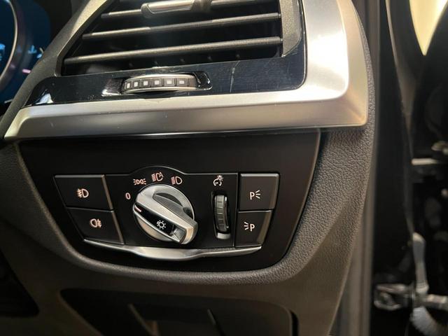 Ｘ３ ｘＤｒｉｖｅ　２０ｄ　Ｍスポーツ　アクティブクルーズコントロール　ブラウンレザーシート　純正ナビ　フルセグＴＶ　トップビュー＋サイドビューカメラ　オートマチックテールゲート　ＬＥＤヘッドライト　パドルシフト　ＢＳＭ　ＬＫＡ　１９ＡＷ（13枚目）