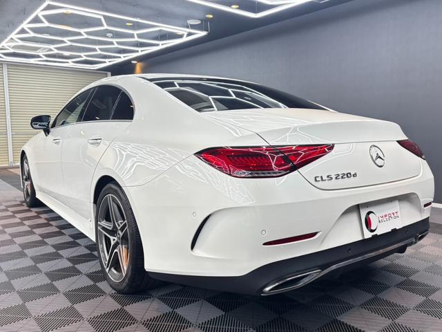 ＣＬＳクラス ＣＬＳ２２０ｄ　スポーツ　エクスクルーシブパッケージ　パノラミックスライディングルーフ　黒レザーシート　純正ナビ　フルセグ　３６０°カメラ　ヘッドアップディスプレイ　純正ドライブレコーダー　パワートランクリッド　アンビエントライト（8枚目）