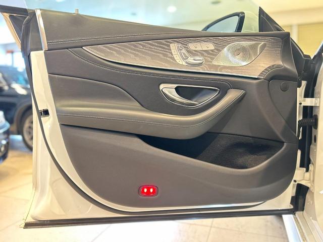 ＣＬＳクラス ＣＬＳ２２０ｄ　スポーツ　エクスクルーシブパッケージ　パノラミックスライディングルーフ　黒レザーシート　純正ナビ　フルセグ　３６０°カメラ　ヘッドアップディスプレイ　純正ドライブレコーダー　パワートランクリッド　アンビエントライト（10枚目）